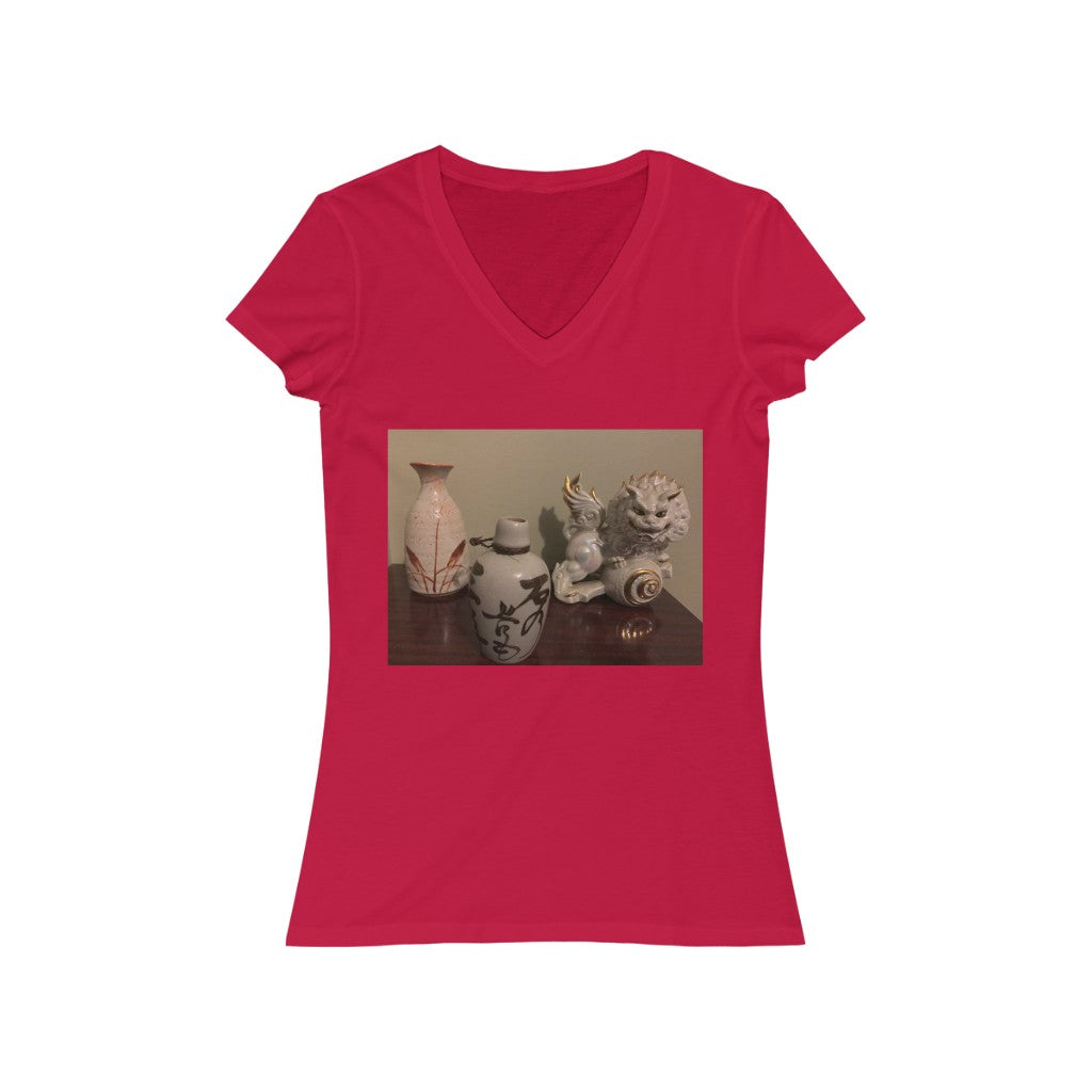 Asian Lion & Tokkuri - Women's Jersey Short Sleeve V-Neck Tee
