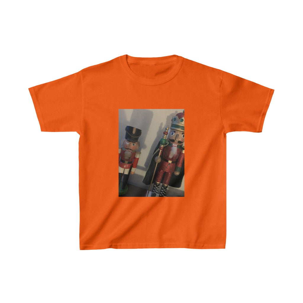 Nutcrackers, passing of the torch from battled warrior - Kids Heavy Cotton™ Tee