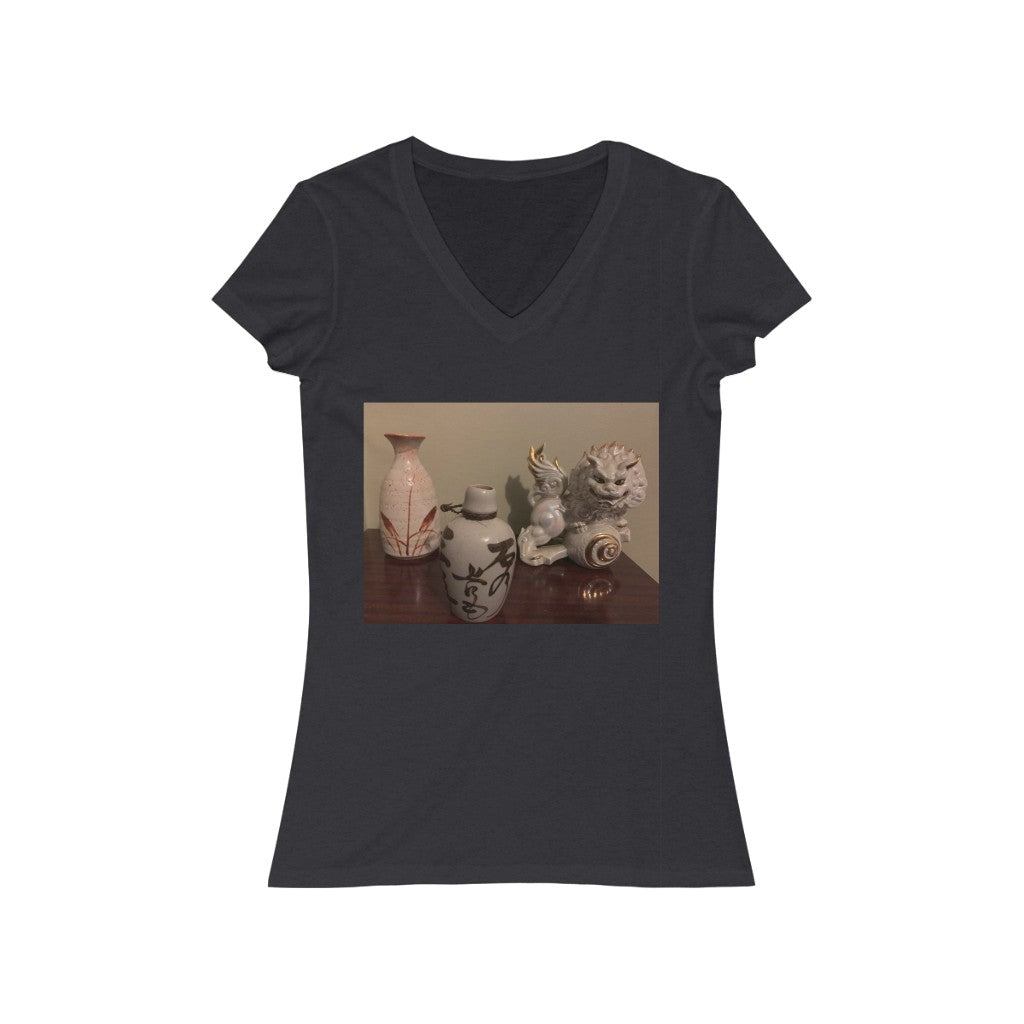 Asian Lion & Tokkuri - Women's Jersey Short Sleeve V-Neck Tee