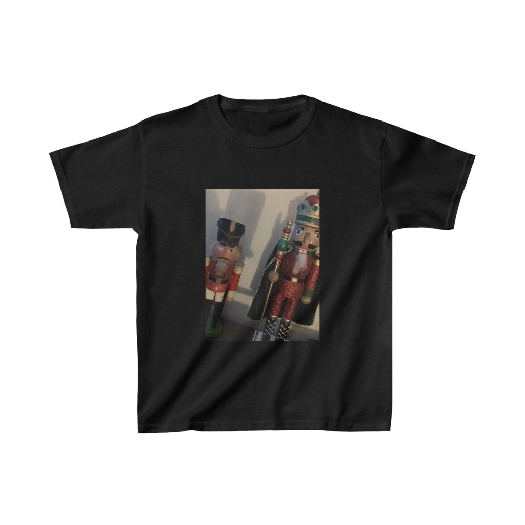 Nutcrackers, passing of the torch from battled warrior - Kids Heavy Cotton™ Tee