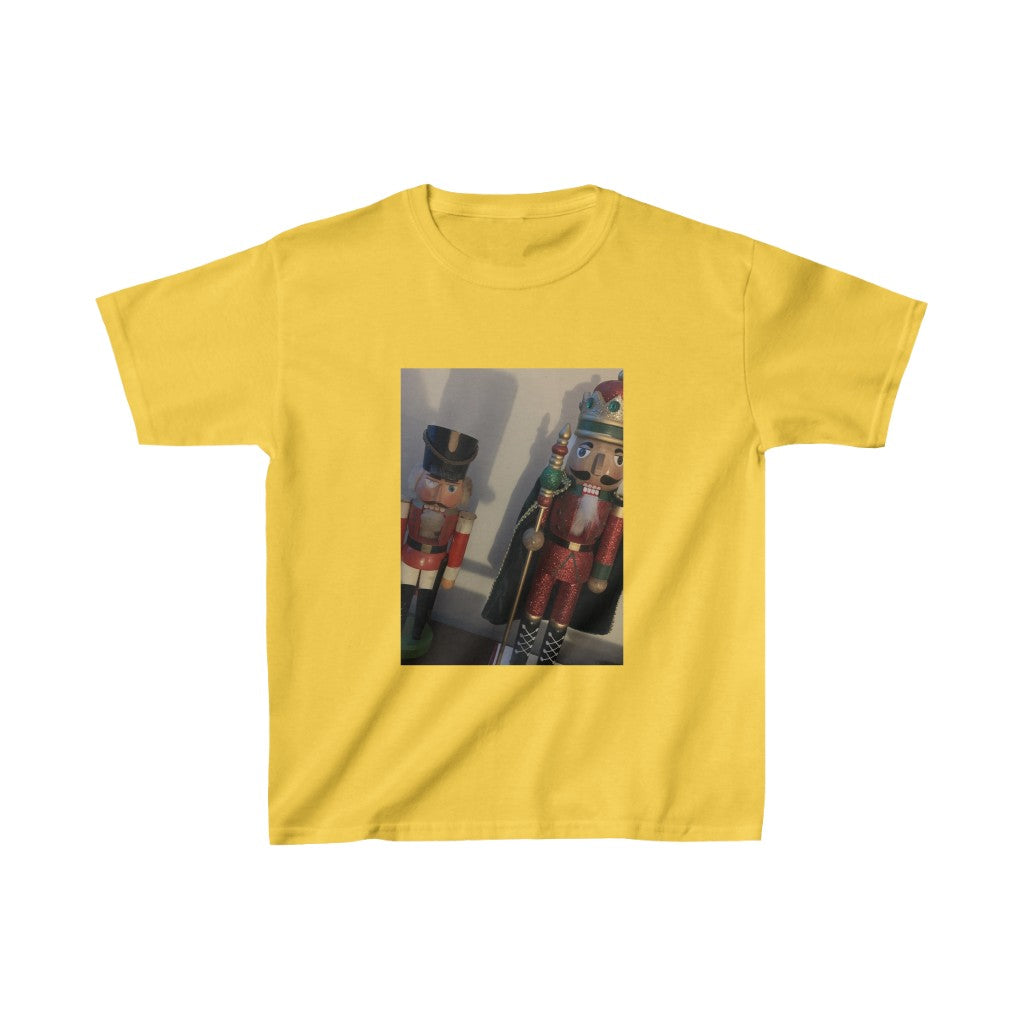Nutcrackers, passing of the torch from battled warrior - Kids Heavy Cotton™ Tee