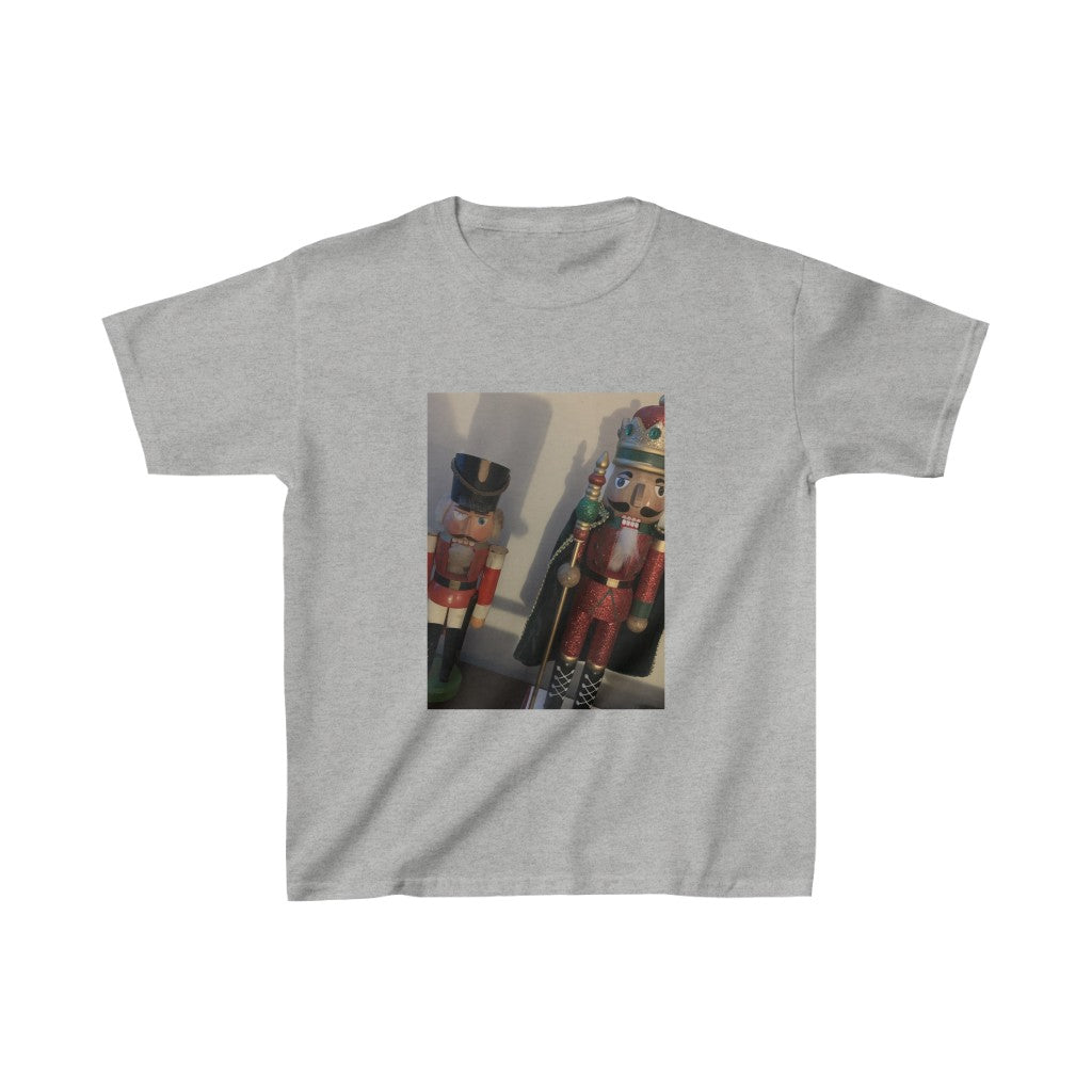 Nutcrackers, passing of the torch from battled warrior - Kids Heavy Cotton™ Tee