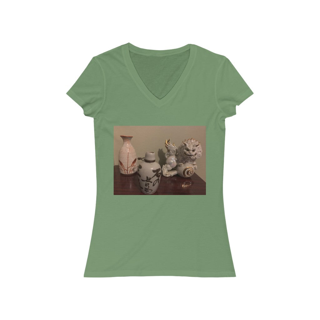 Asian Lion & Tokkuri - Women's Jersey Short Sleeve V-Neck Tee